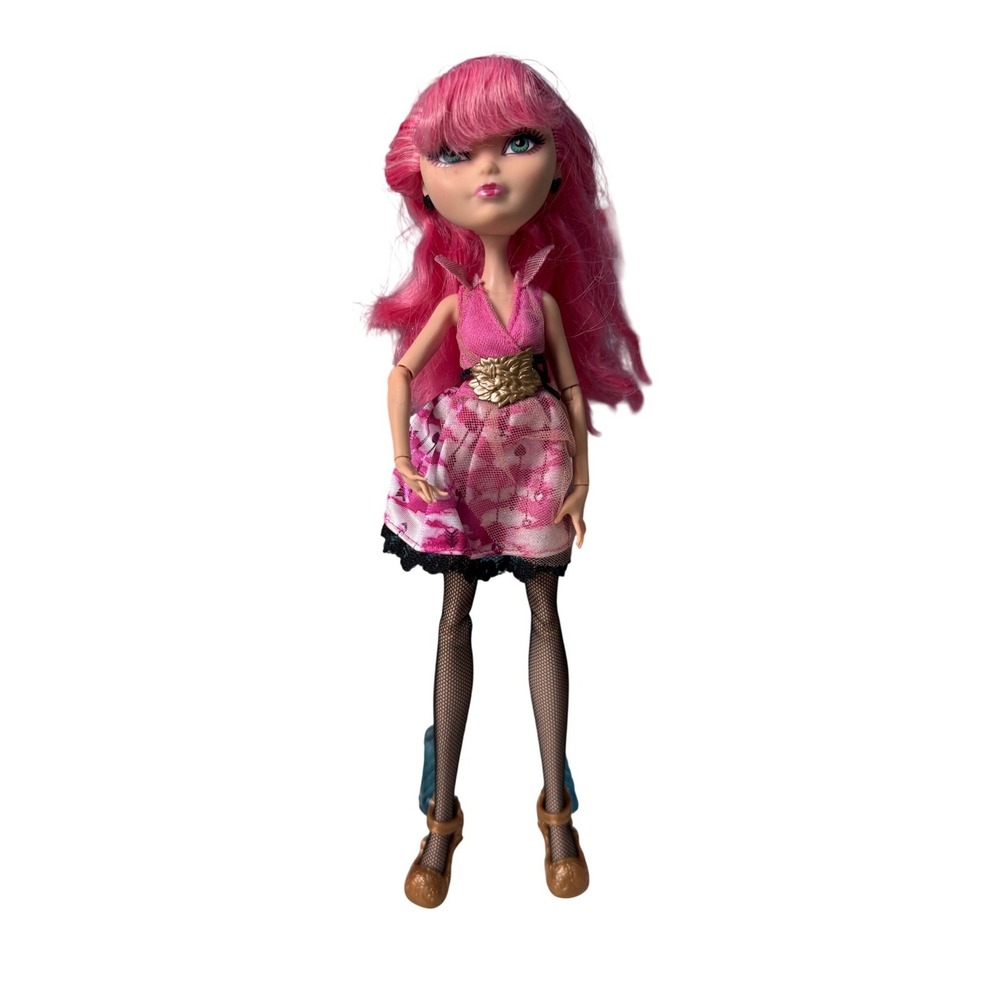 Mattel Ever After High C.A. Cupid Doll Pink Hair Gold Belt 2012 Fashion Toy